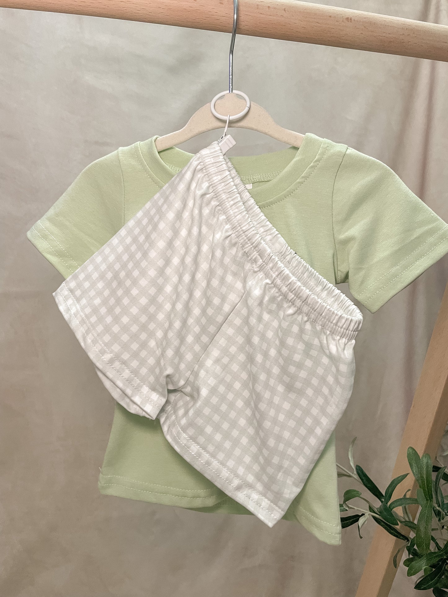 Barnyard Buddy 2-piece set