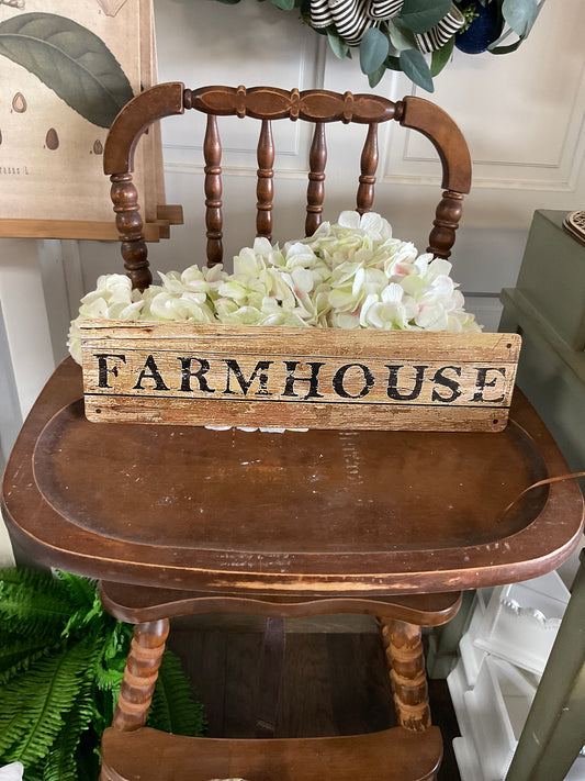 Farmhouse Metal Sign Brown