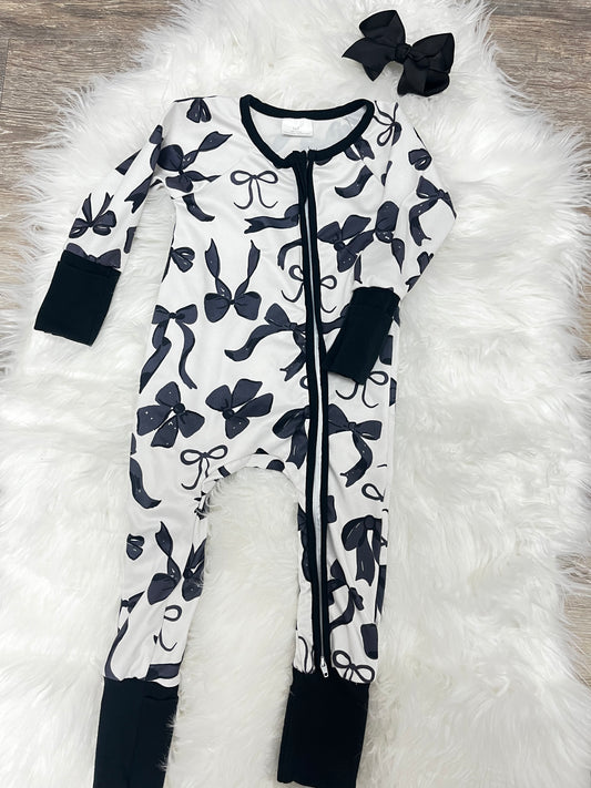 Black Bows Sleeper